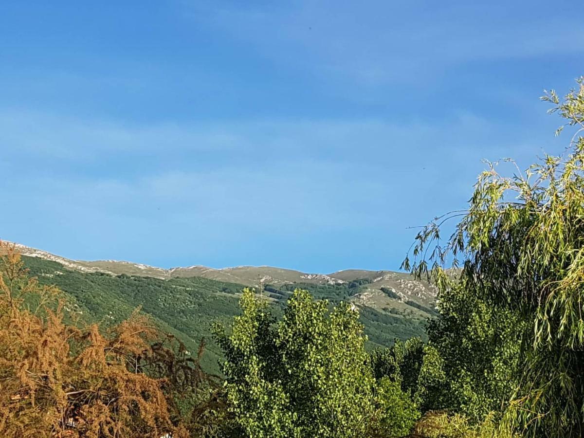 Et Larum Peštani Екстериор снимка